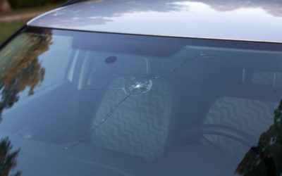 MOTs and Cracked Windscreens – What the Law Says